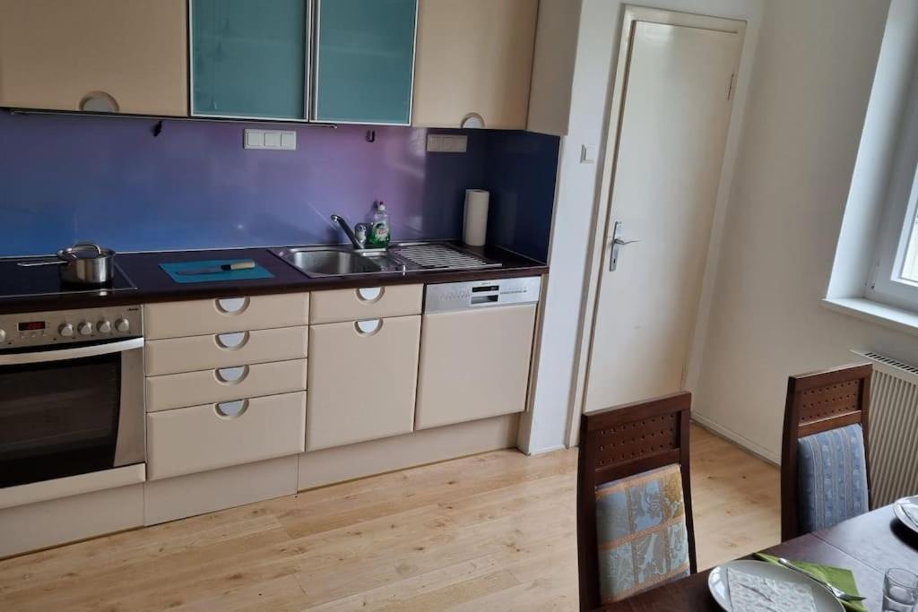 Apartmán Living In The Heart Of Štýrský Hradec Exteriér fotografie